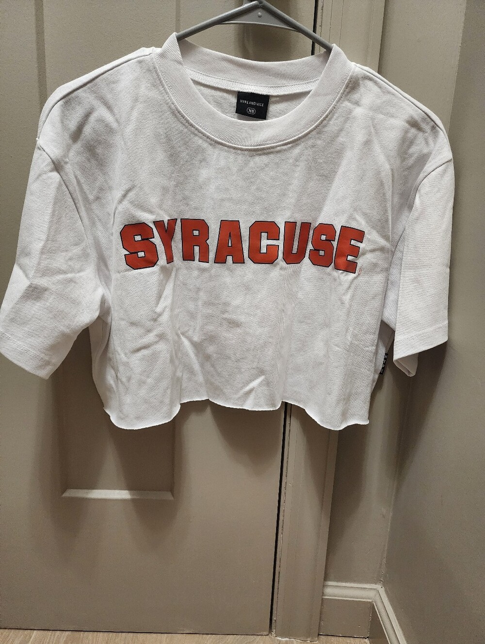 HYPE AND VICE SYRUCUSE CROPPED RELAXED FIT THICK T SIZE XS